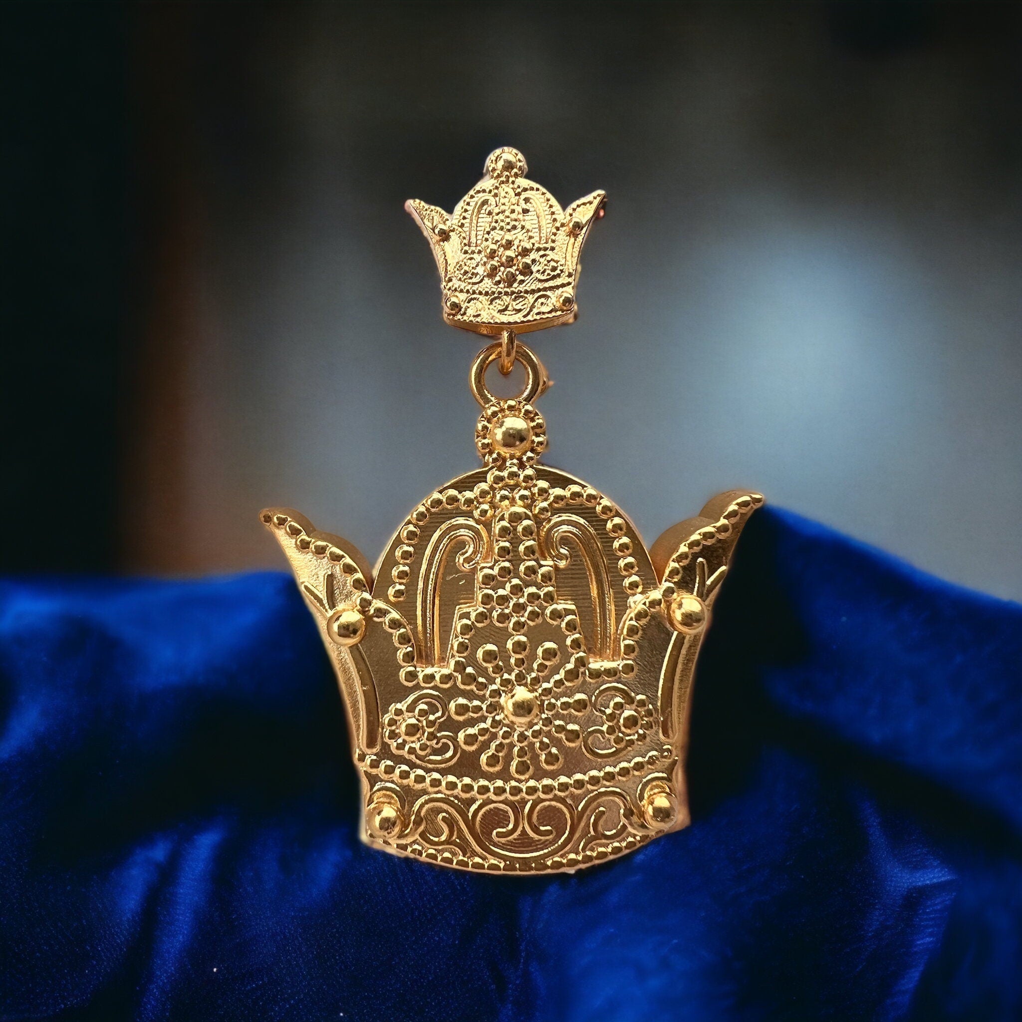 22k Gold PlatedPahlavi  Persian Crown Pendant Necklace: 925 Silver Farah Diba Coat of Arms