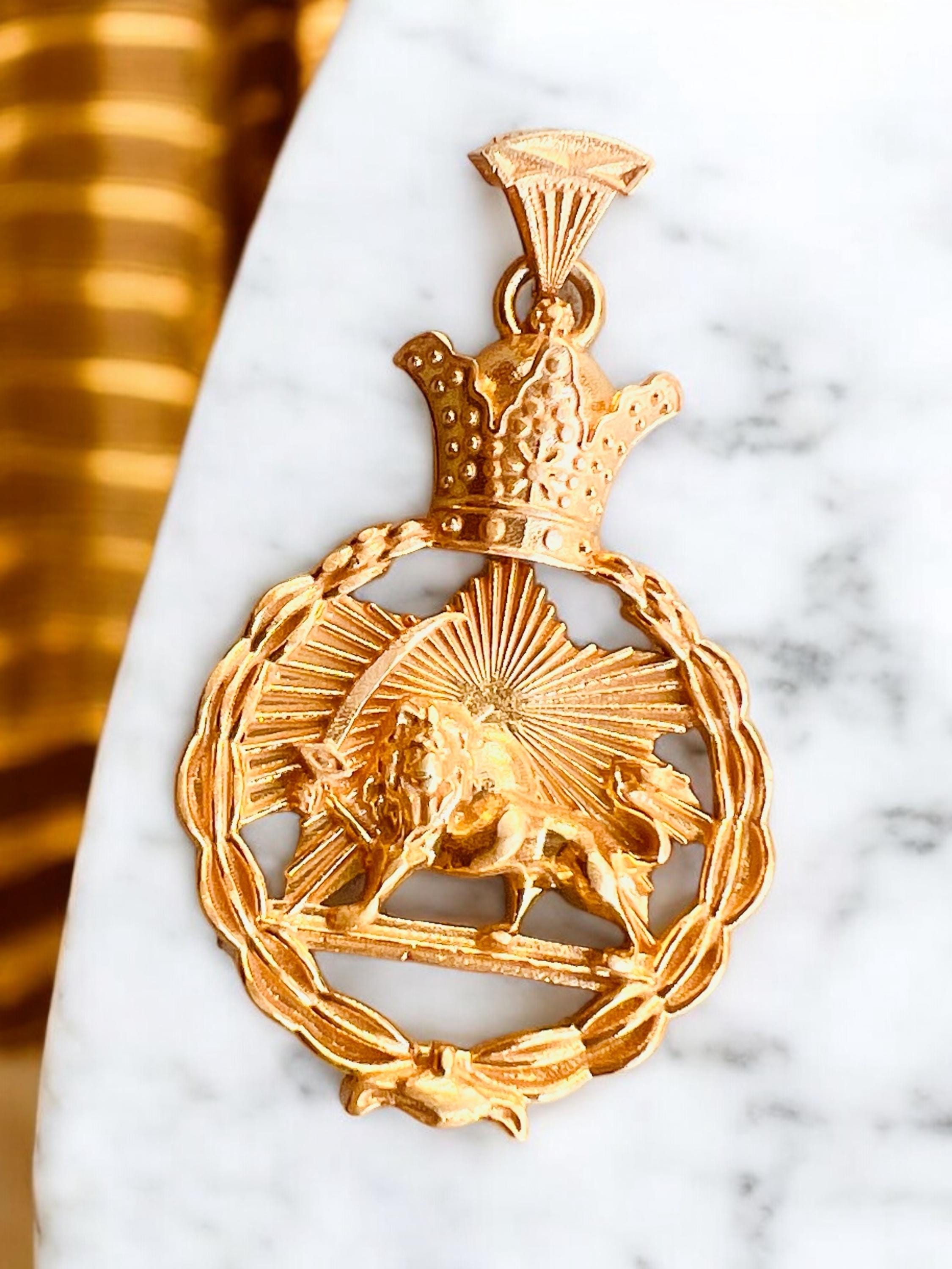 22k Gold Plaited Lion & Sun Pendant: Qajar Era Sterling Silver Necklace