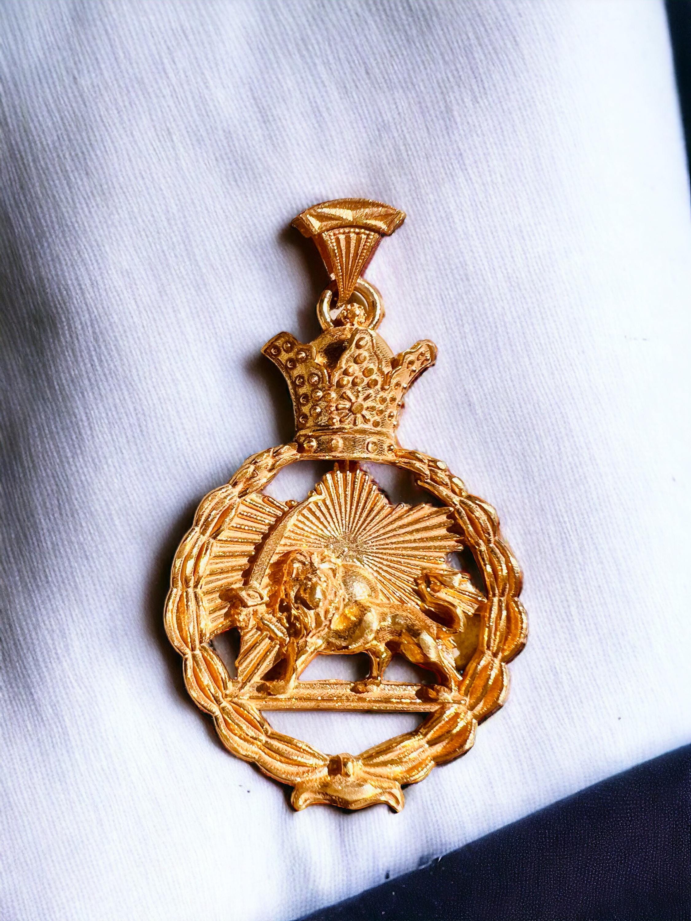 22k Gold Plaited Lion & Sun Pendant: Qajar Era Sterling Silver Necklace